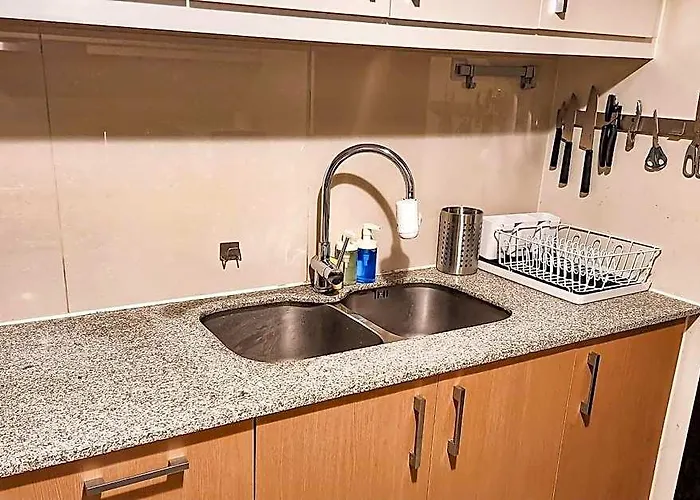 Spacious Executive 3br W/ Ps4 & Bathtub In Bgc 5* Manila